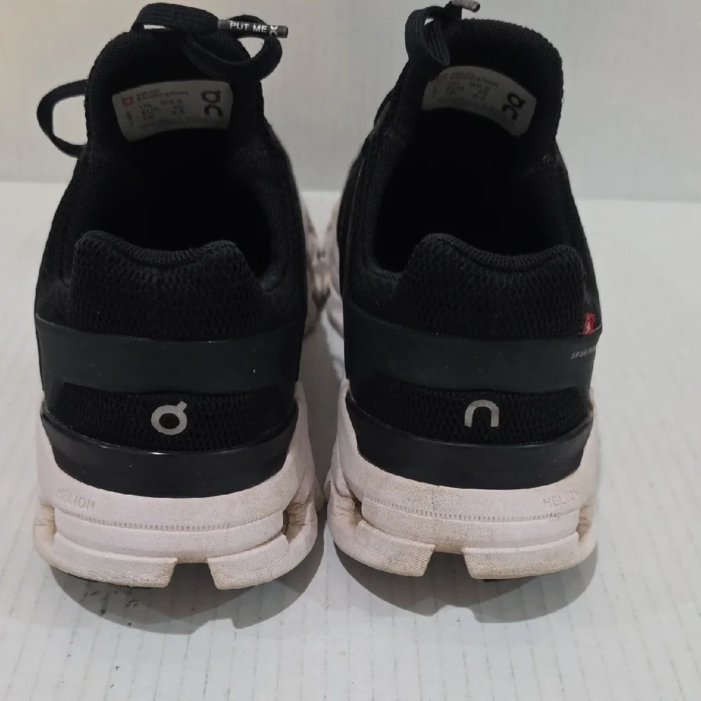 On Running CloudSwift Women's Black and White Athletic Shoes Size 8.5 - Picture 6 of 9